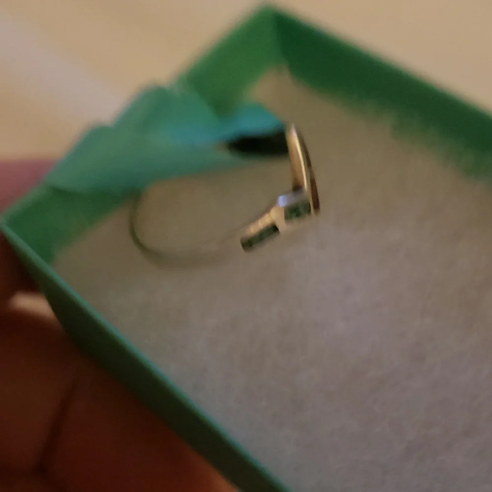 STETLING SILVER TRIBAL RING - Picture 3 of 4